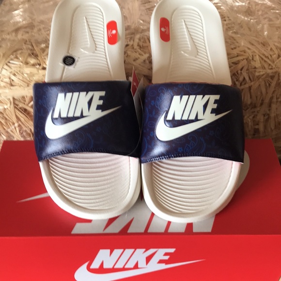 Nike Victori One men’s slides - Picture 8 of 10